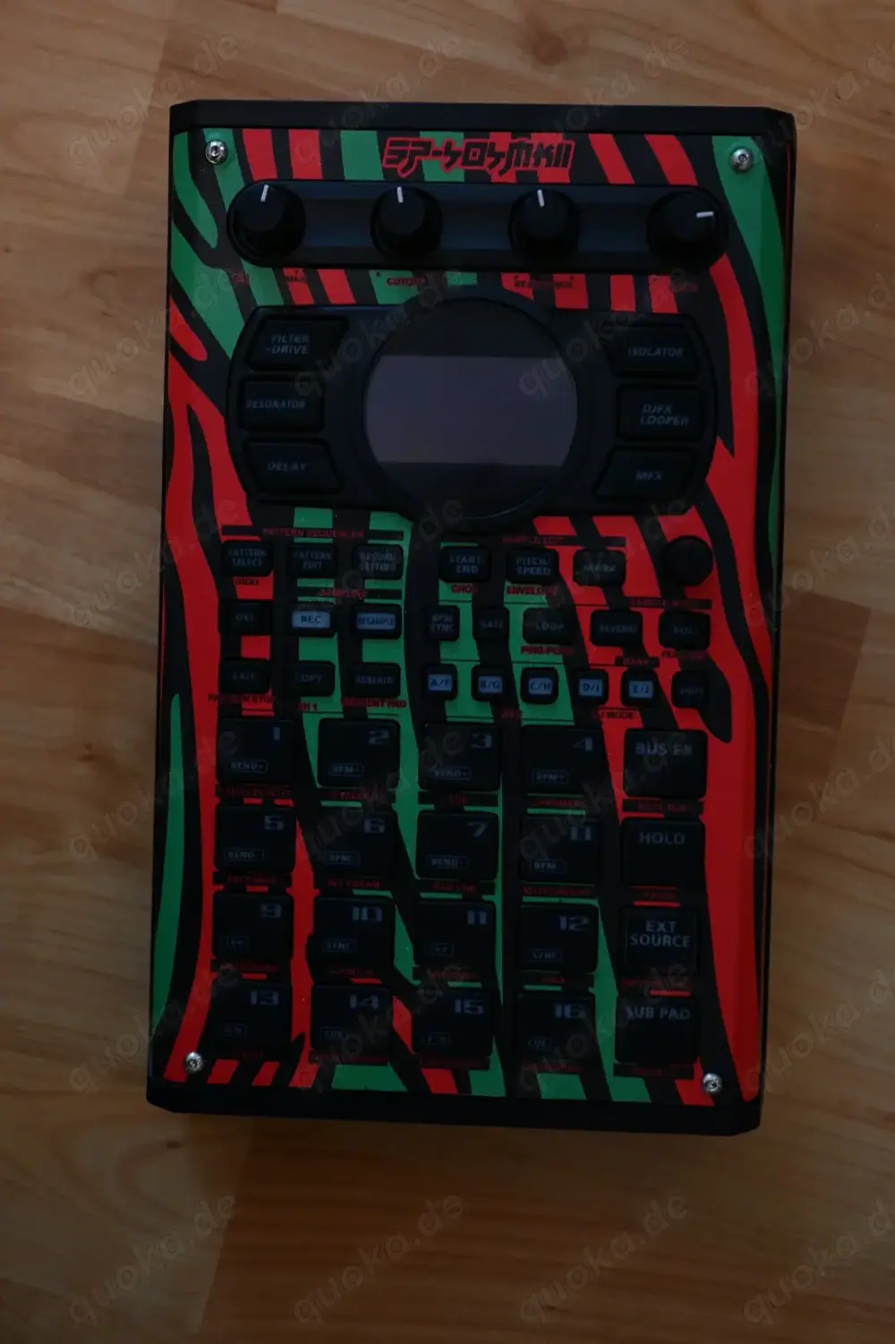roland sp404 mk2 - Sehr guter Zustand - ATCQ Skin - mit Tasche und Decksaver