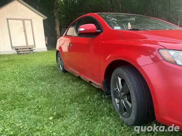 Car kia 2010