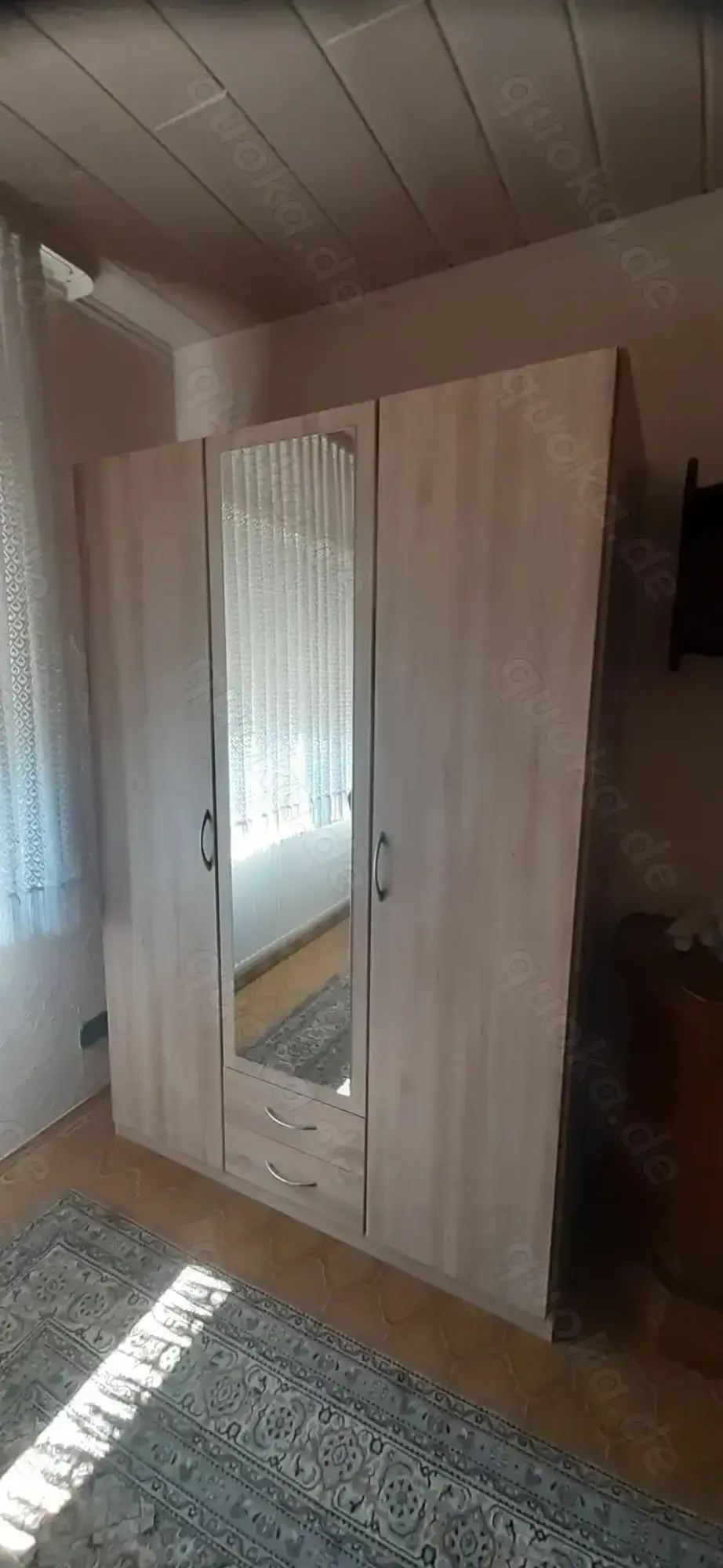 Moderner Schlafzimmerschrank Kleiderschrank B. ca 132cm, H. ca. 198 cm, T. ca. 58 cm