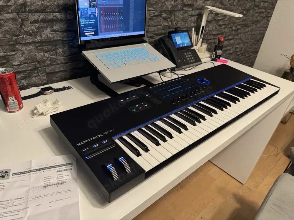 Native Instruments Kontrol S61 MK3 Premium Midi Controller Keyboard