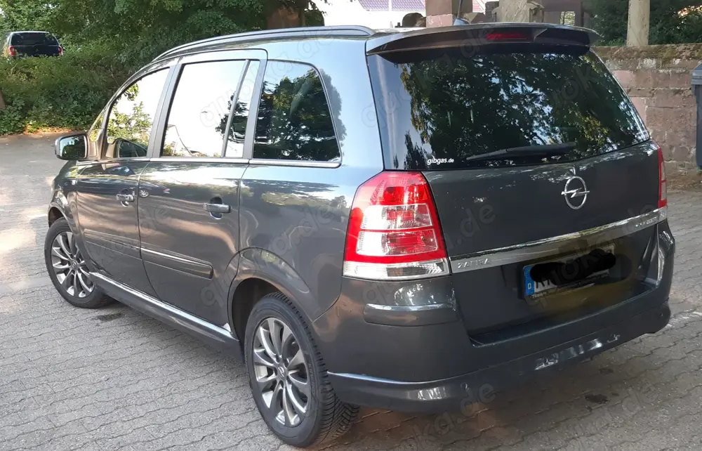 Opel Zafira B 1.6 CNG Sport Turbo ecoFLEX TÜV AHK Kamera