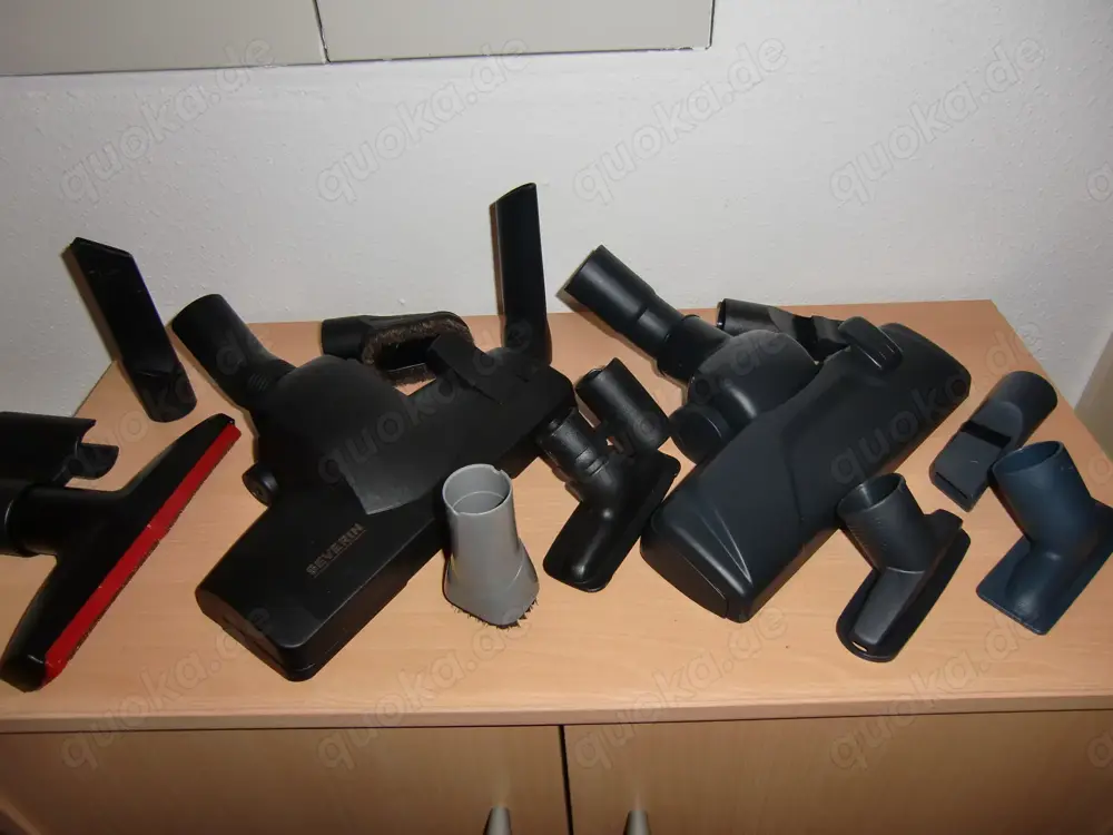 Bürsten und Düsen für Staubsauger