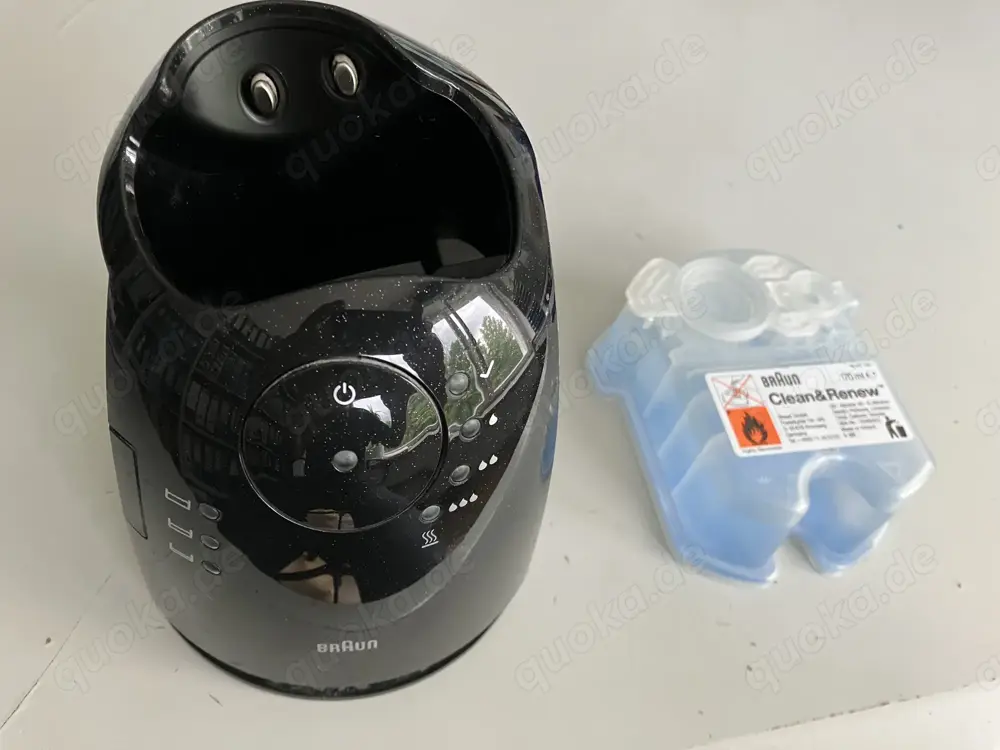 Braun Reinigungsstation Pulsonic Series 7 Typ BS 5 675 und Reinigungskartusche