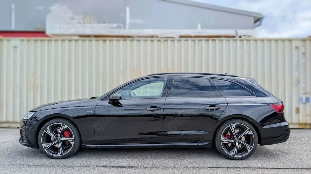 Audi A4 A4 Avant 40 TFSI quattro S tronic S line