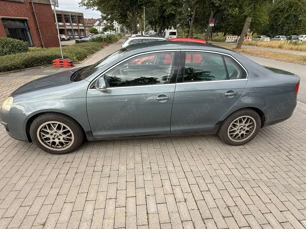 Volkswagen Jetta 2.0 FSI Comfortline
