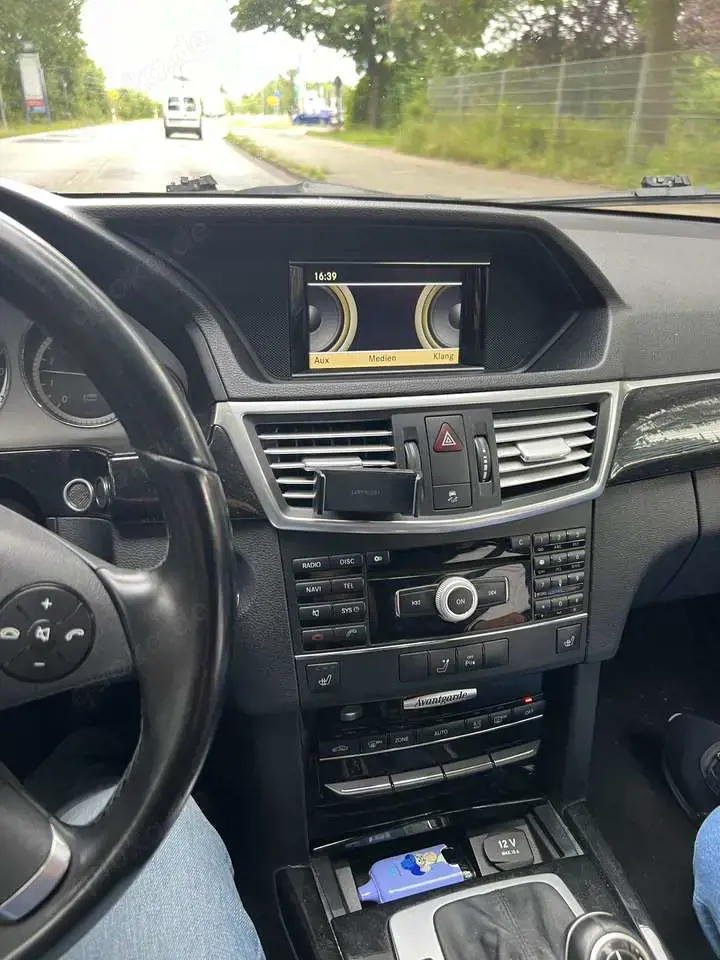 Mercedes-Benz E 220 avangard