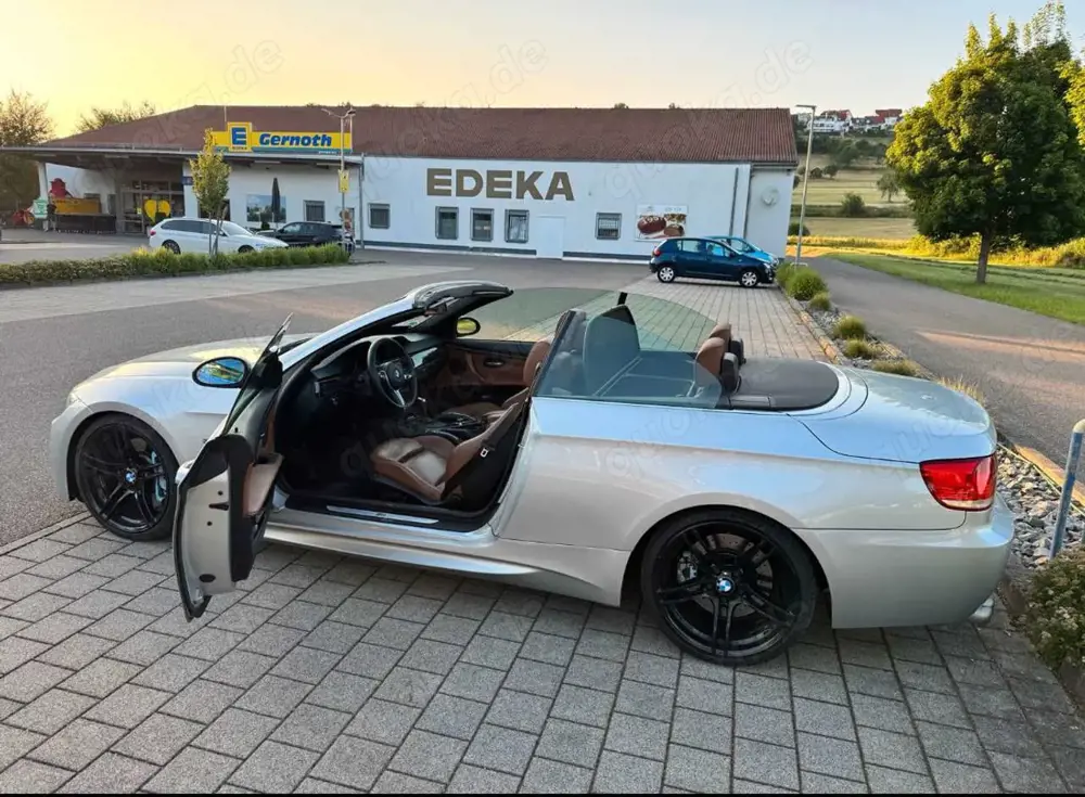 BMW 330 330i