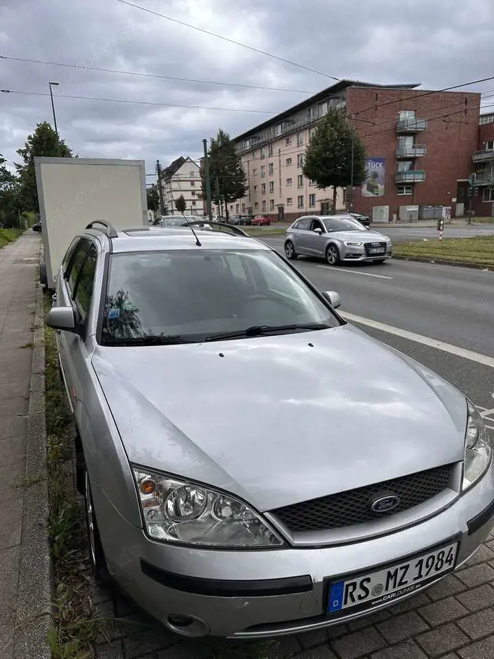 Ford Mondeo Turnier Ghia
