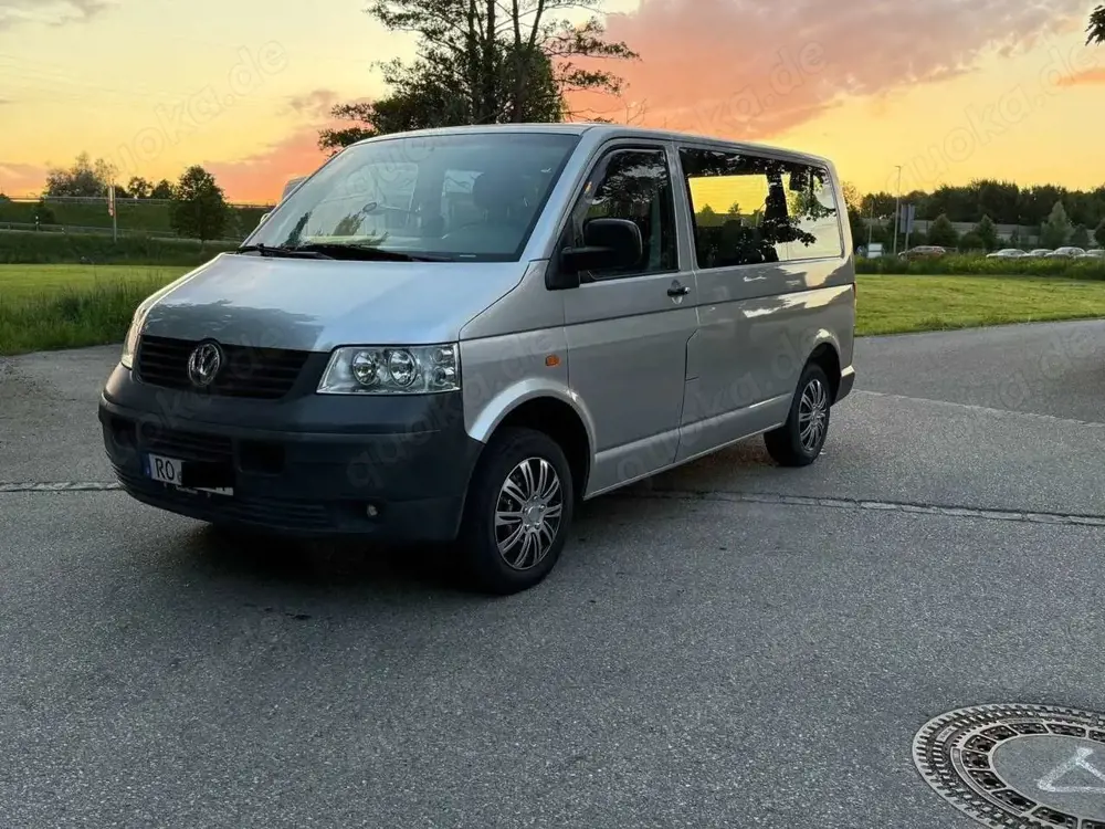 Volkswagen T5 Caravelle T5 Caravelle 8-Sitzer