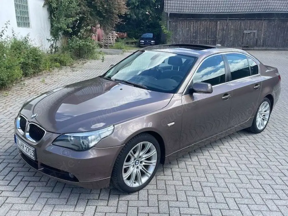 BMW 525