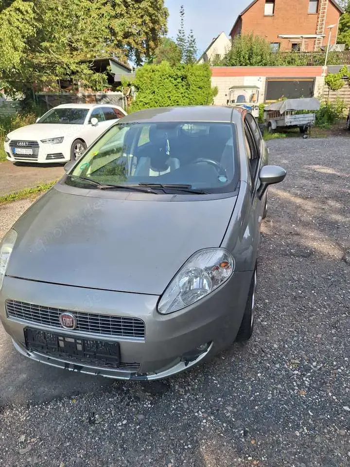 Fiat Grande Punto 1.4 8V Dualogic Active
