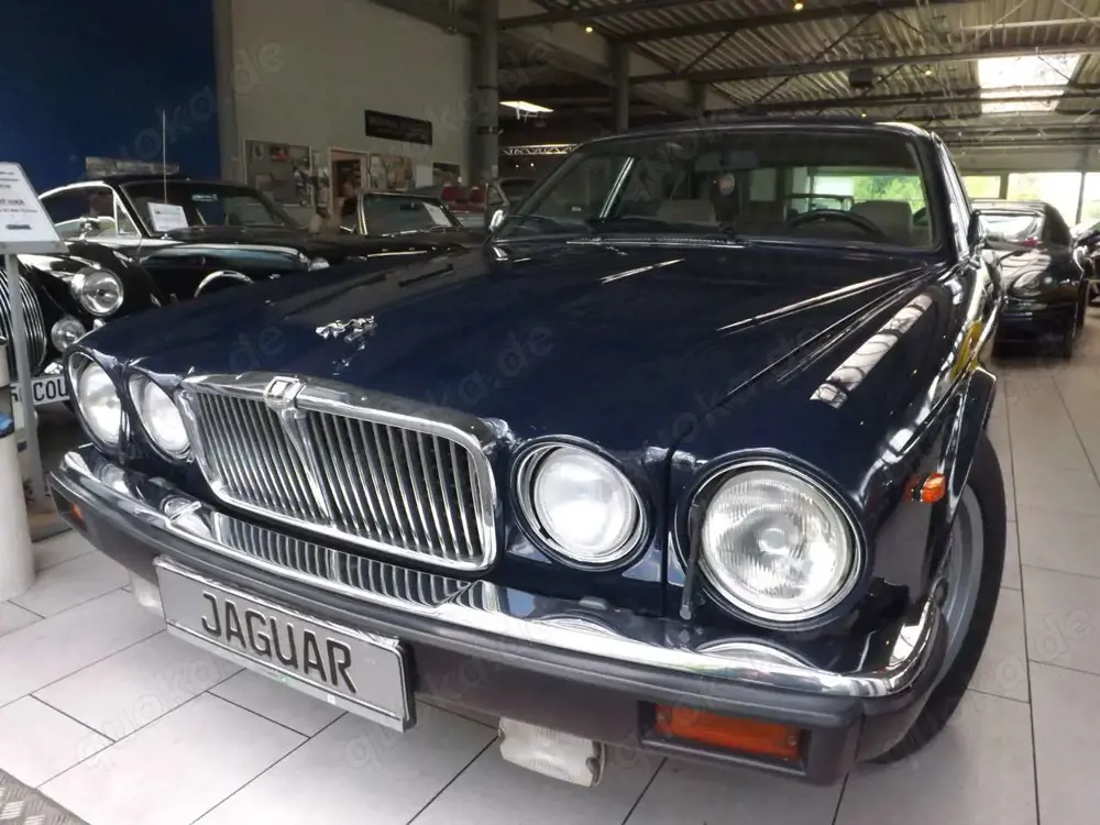 Jaguar XJ12 S 3- Der Klassiker,  sogar mit Schiebedach!
