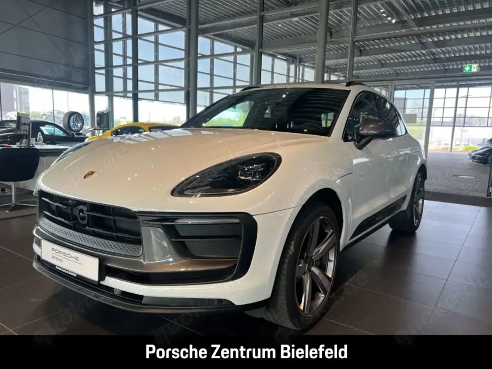 Porsche Macan T Panoramadach Surround-View Sport Chrono