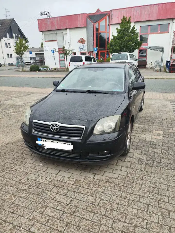 Toyota Avensis 1.8 VVT-i Combi Executive