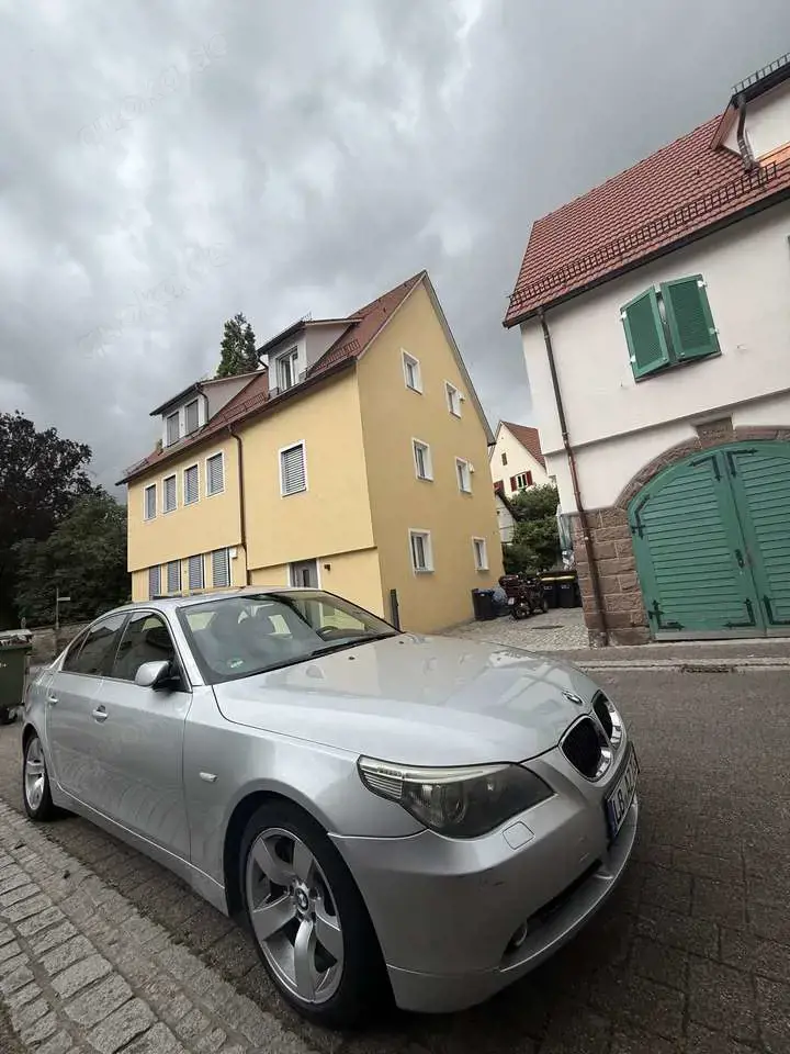BMW 530 530i