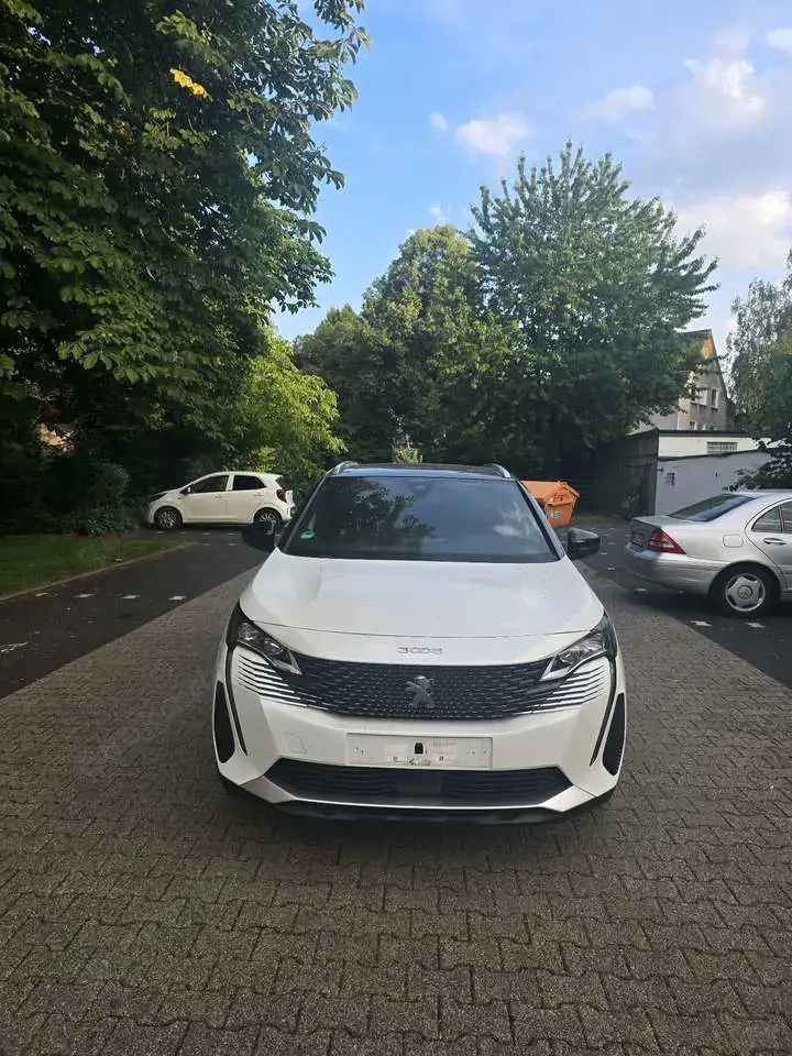 Peugeot 3008 Hybrid 225 e-EAT8 GT