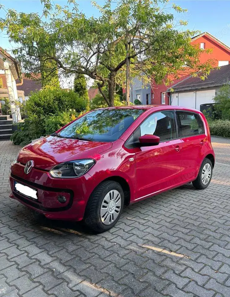 Volkswagen up! move up!