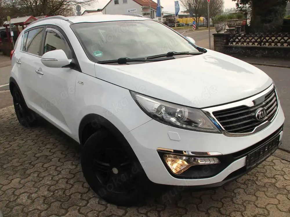 Kia Sportage Spirit 4WD. XENON-Licht. SITZHEIZUNG.