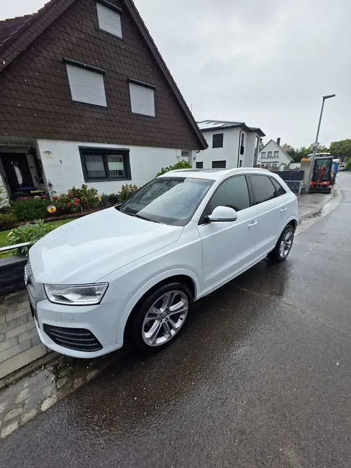 Audi Q3 2.0 TFSI quattro S tronic - US Import