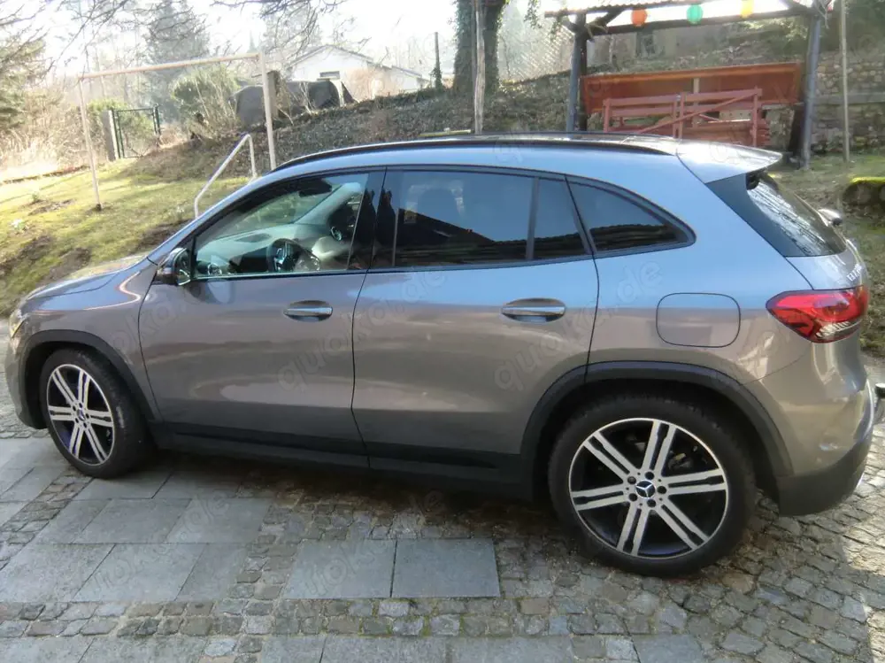 Mercedes-Benz GLA 200 GLA 200 7G-DCT AMG Line