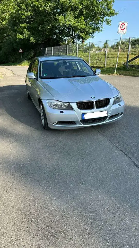 BMW 318 D