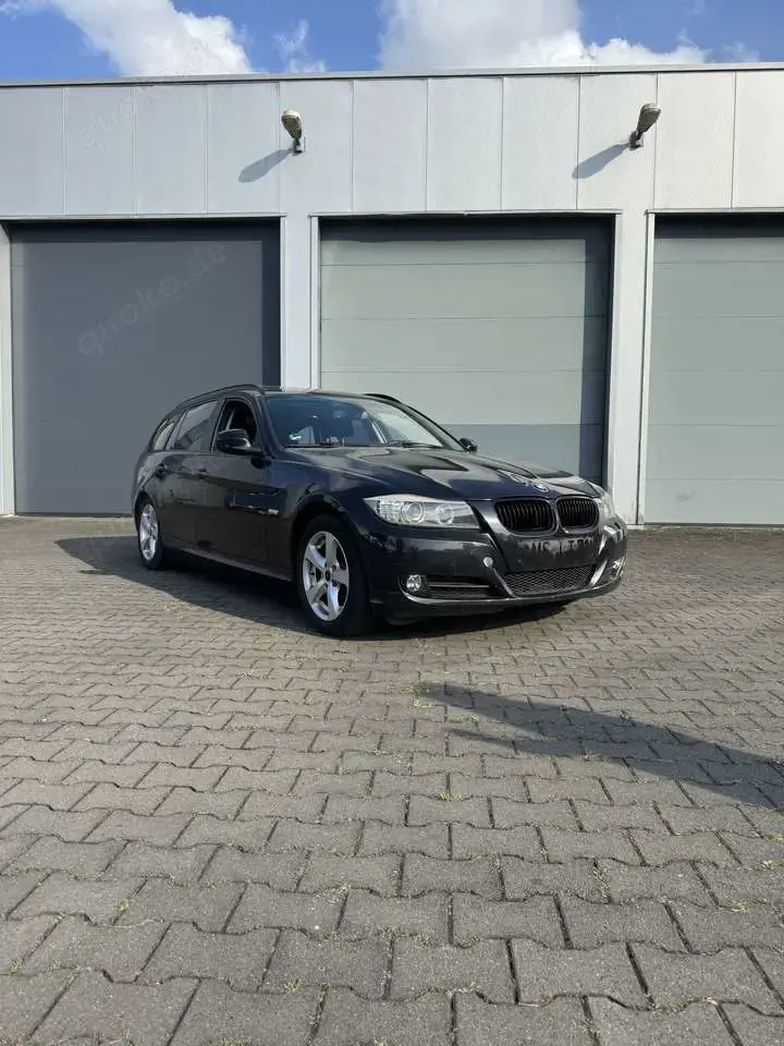 BMW 318 318i Touring Aut. Edition Sport