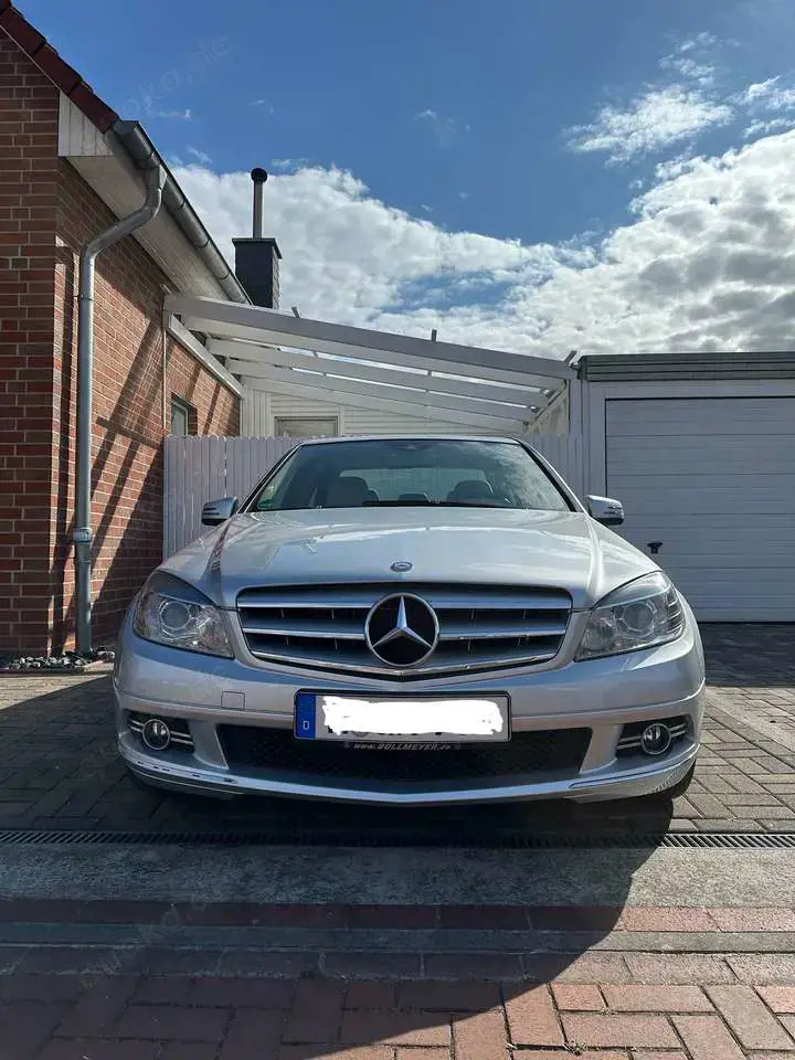 Mercedes-Benz C 180 CGI BlueEFFICIENCY