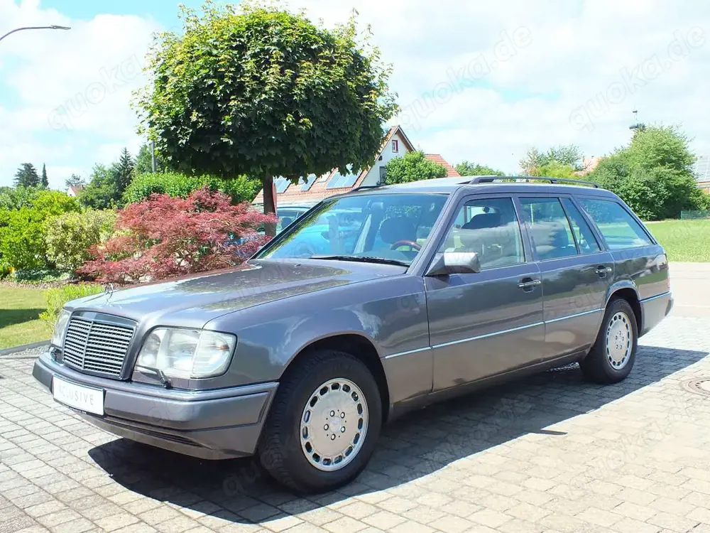 Mercedes-Benz E 300 T 4Matic - 100 % original - Scheckheft gepflegt