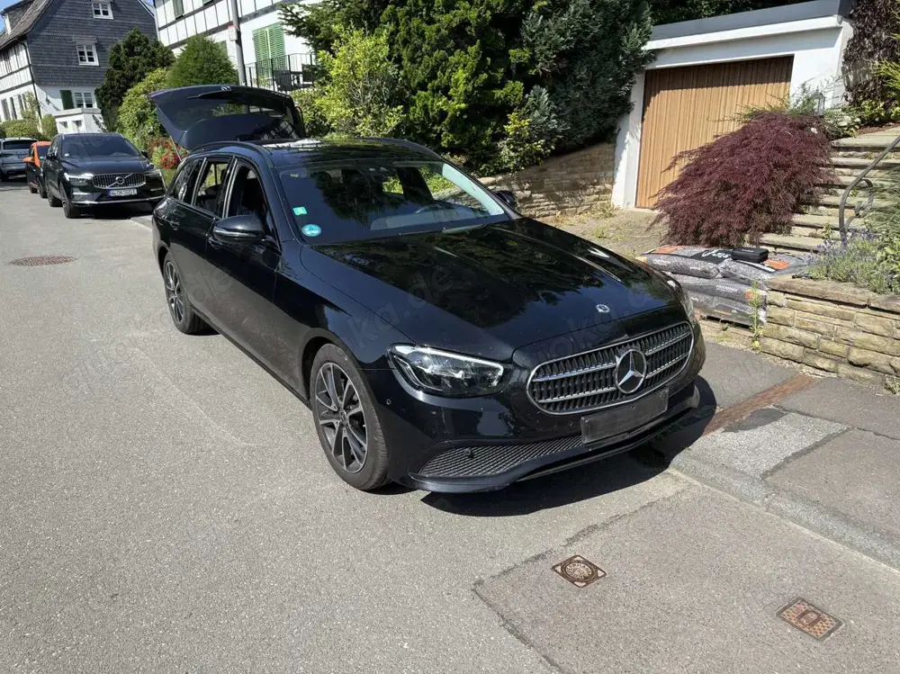 Mercedes-Benz E 220 E 220 d (213.204)