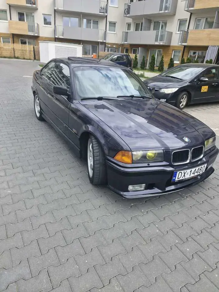 BMW 328 328i