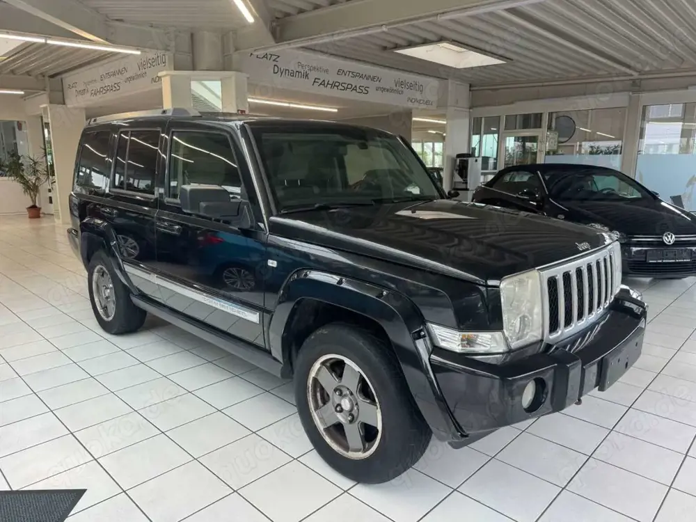 Jeep Commander 3.0 V6 CRD Overland;7 SITZER;SITZHEIZU