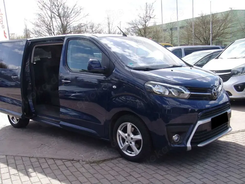 Toyota Proace Proace 2,0-l-D-4D L2 (8-Si.) Autm.Verso Shuttle Co