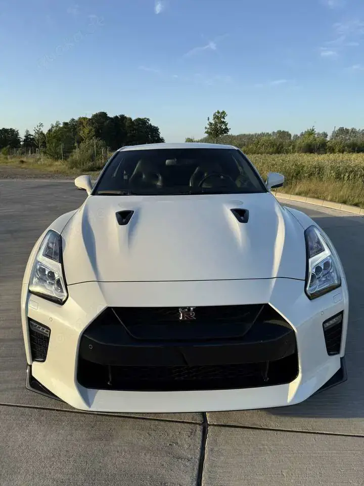 Nissan GT-R Prestige Edition
