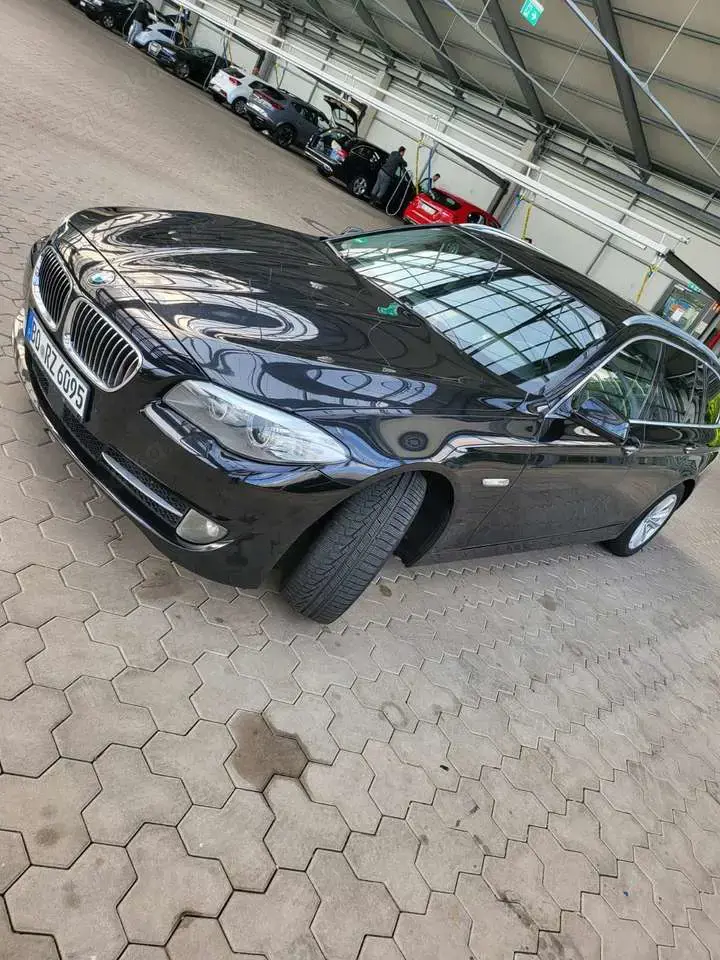 BMW 525 525d Touring Sport-Aut.