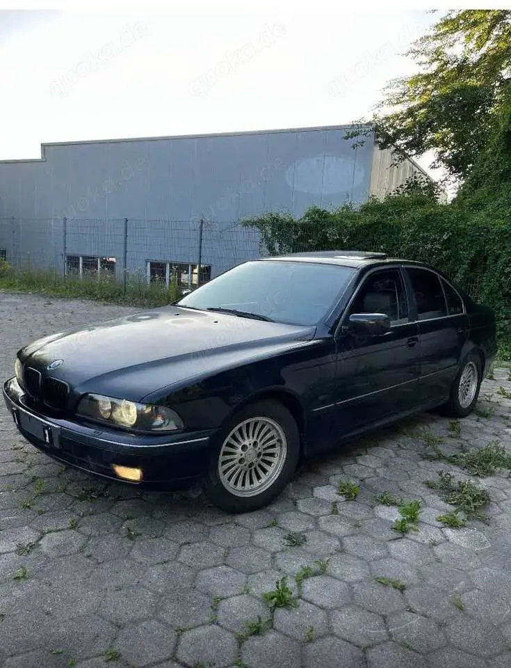 BMW 528 528i
