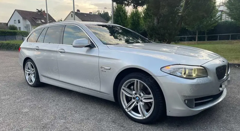 BMW 530 530d xDrive Touring Sport-Aut.
