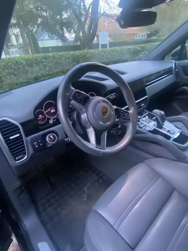 Porsche Cayenne E-Hybrid Coupe Platium