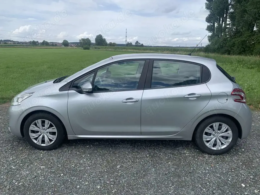 Peugeot 208 208 Active 1,2 L 82 VTI
