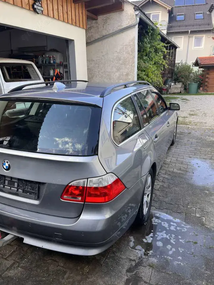 BMW 525 525i