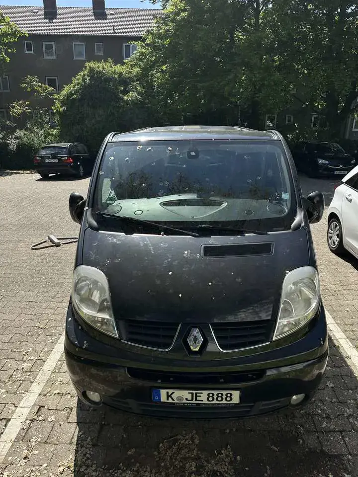 Renault Trafic 2.5 dCi 150 FAP Combi L2H1