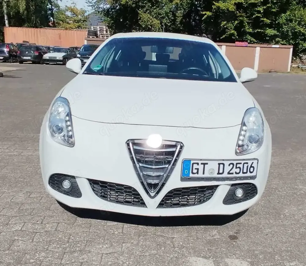 Alfa Romeo Giulietta 2.0 JTDM 16V Klima, Navi, TÜV 9/2025