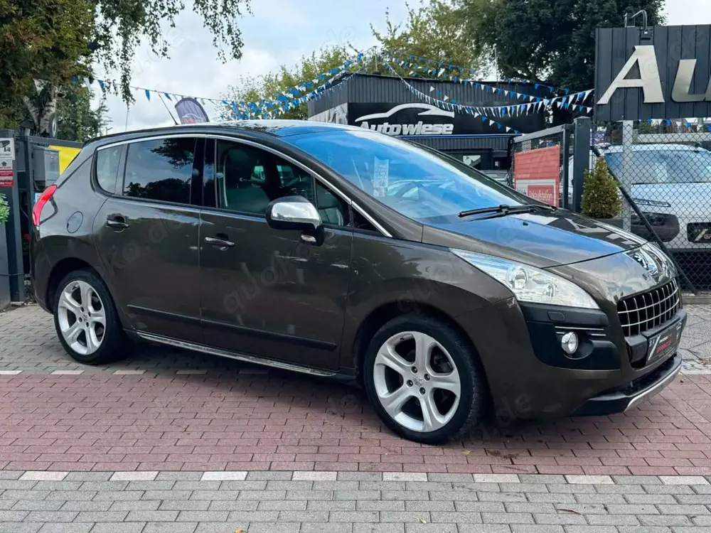 Peugeot 3008 Platinum Pano*Leder*Nav*HUD*ACC*AHK*Szhz*