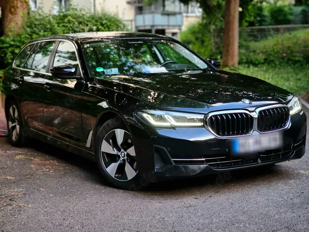 BMW 520 190PS Head-Up HiFi Live Cockpit