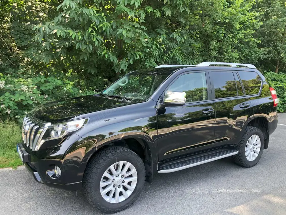 Toyota Land Cruiser Executive Automatic 5-Türer 2.8 Diesel