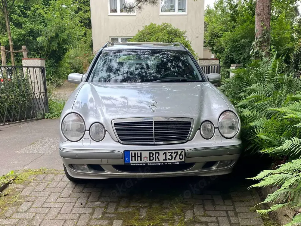 Mercedes-Benz E 320 E 320 T CDI Elegance