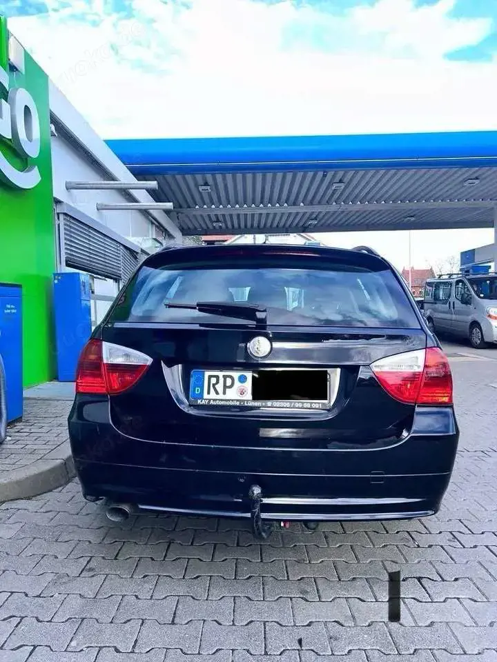 BMW 320 320d DPF Touring