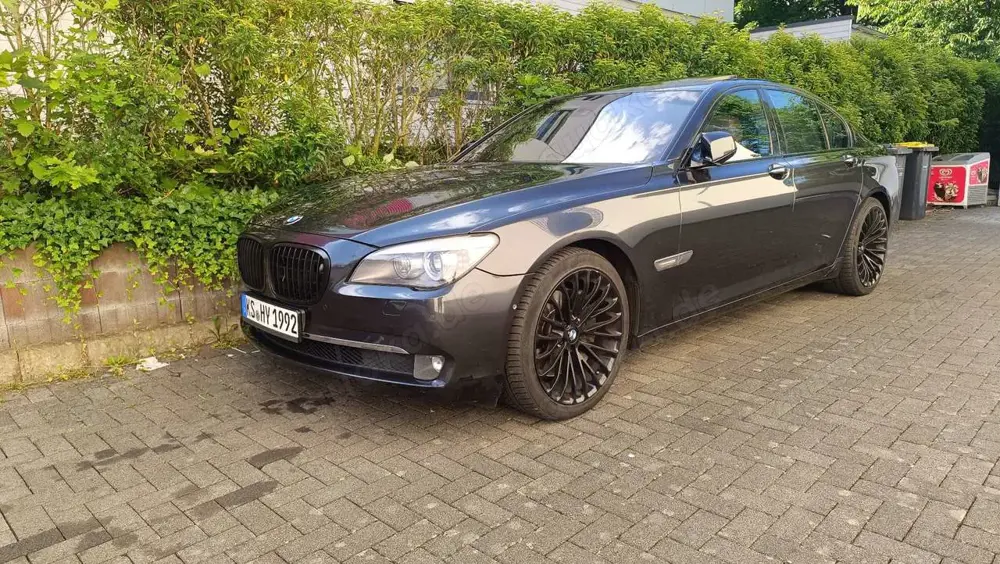 BMW 750 750i