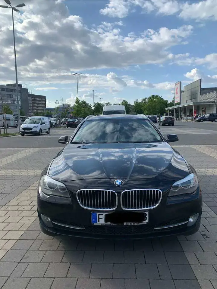 BMW 520 520d Touring f11 (kette neu gemacht)