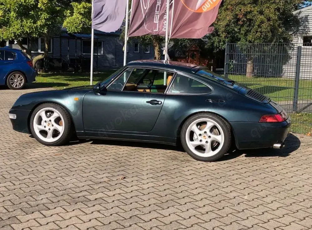 Porsche 993 911 Carrera 4