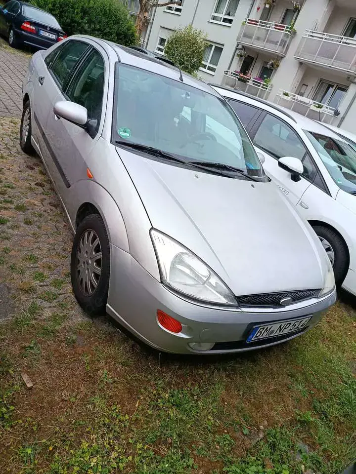 Ford Focus Ghia